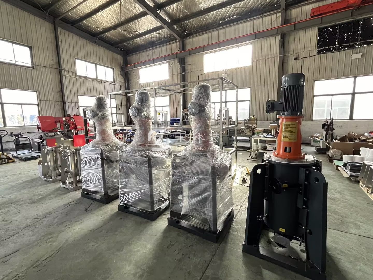 LXC 离心萃取机多级逆流工艺在乙酸废水处理领域的应用探索 LXC 离心萃取机多级逆流工艺在乙酸废水处理领域的应用探索